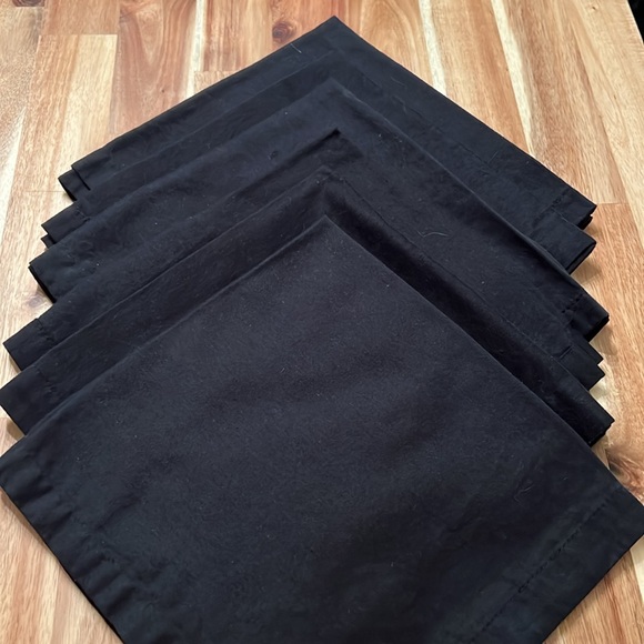 Set of 6 Dinner Napkins - Picture 2 of 5